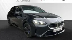Saphirschwarz metallic Gebraucht 2024 BMW M135 Efficient Dynamics Kleinwagen | 38.457 € (Fairer Preis)