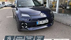 Blau Gebraucht 2024 Renault R5 Komfort Kleinwagen | 31.800 € (Fairer Preis)