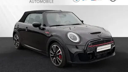 Gebraucht Mini John Cooper Works 231 PS (169 kW) 2023 Midnight black ii metallic Kleinwagen