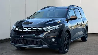 Gebraucht 2025 Dacia Jogger Extreme Van / Kleinbus | 23.530 € (Fairer Preis)