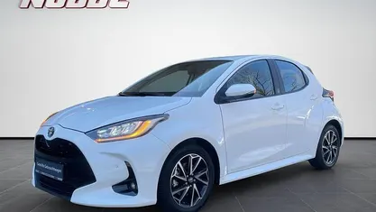 Gebraucht Toyota Yaris Hybrid Team 116 PS (85 kW) 2023 Weiß Limousine