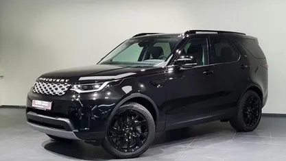 Schwarz, santorini black Gebraucht 2024 Land Rover Discovery 5 S SUV | 65.990 € (Fairer Preis)