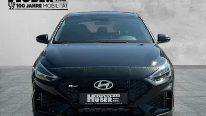 Neu Hyundai i30 N Line 140 PS (102 kW) 2025 Schwarz Limousine