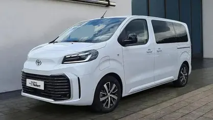 Second-hand Toyota Proace Verso 100 kW (136 CP) 2025 Alb Break