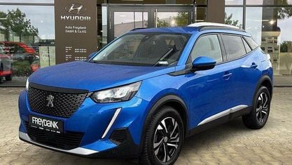 Gebraucht Peugeot 2008 Allure 131 PS (96 kW) 2021 Blau SUV