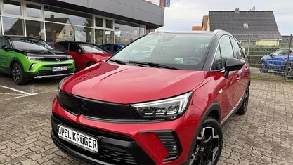 Chili rot/kardio rot Gebraucht 2022 Opel Crossland Ultimate SUV | 19.900 € (Fairer Preis)