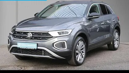 Indiumgrau metallic Gebraucht 2025 VW T-Roc Goal SUV | 29.980 € (Fairer Preis)