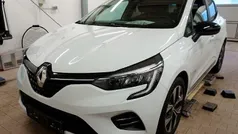 Weiß Gebraucht 2023 Renault Clio V Evolution Kleinwagen | 13.299 € (Guter Preis)