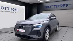Grau Gebraucht 2022 Audi Q4 Sportback e-tron Basis SUV | 26.750 € (Fairer Preis)