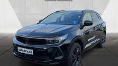 Diamant schwarz/karbon schwarz Gebraucht 2022 Opel Grandland X SUV | 23.650 € (Fairer Preis)