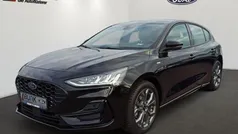 Dynamic blau Gebraucht 2022 Ford Focus ST-Line X Limousine | 22.980 € (Fairer Preis)