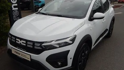 Begagnad Dacia Sandero Stepway 91 HK (66 kW) 2025 Vit Sedan