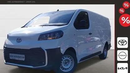 Weiss Gebraucht 2024 Toyota Proace Van / Kleinbus | 29.980 € (Guter Preis)