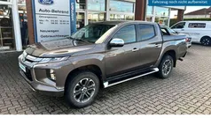 Granitbraun (m) Gebraucht 2021 Mitsubishi L200 Select Abholung | 27.990 € (Guter Preis)