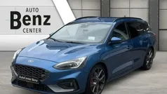Blau (metallic) Gebraucht 2021 Ford Focus ST Kombi | 25.290 € (Guter Preis)