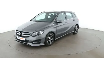 Gebraucht Mercedes B200 Urban 156 PS (114 kW) 2017 Grau Kleinwagen