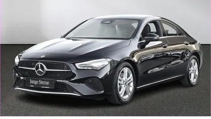 Gebraucht Mercedes CLA180 136 PS (100 kW) 2024 Limousine