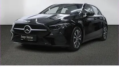 Gebraucht 2024 Mercedes A180 Limousine | 27.960 € (Fairer Preis)