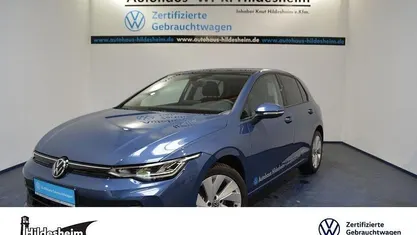 Blau Gebraucht 2025 VW Golf VIII Life Limousine | 25.915 € (Fairer Preis)