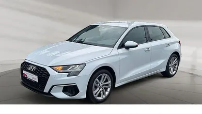 Weiß Gebraucht 2022 Audi A3 Advanced Plus Limousine | 23.939 € (Fairer Preis)