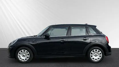 Gebraucht Mini Cooper 136 PS (100 kW) 2023 Schwarz Kleinwagen