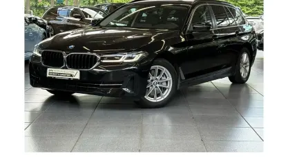 Gebraucht BMW 530 286 PS (210 kW) 2023 Schwarz Kombi