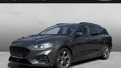 Grau Gebraucht 2021 Ford Focus Kombi | 19.995 € (Fairer Preis)
