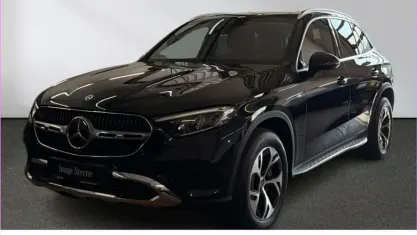 Begagnad Mercedes GLC300e Avantgarde 333 HK (244 kW) 2025 Svart SUV