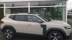 Sandsteinbeige Gebraucht 2024 Dacia Duster Journey SUV | 24.670 € (Fairer Preis)