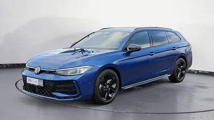 Gebraucht VW Passat R-line 150 PS (110 kW) 2025 Kombi