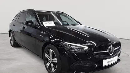 Gebraucht Mercedes C300e Avantgarde 204 PS (150 kW) 2023 Kombi