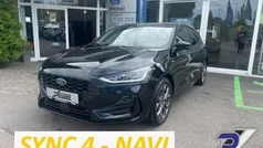Schwarz(metallic) Gebraucht 2023 Ford Focus ST-Line Limousine | 23.690 € (Fairer Preis)