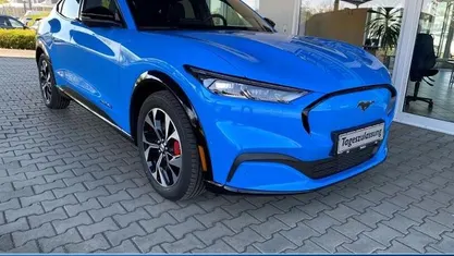 Grabber blue metallic Gebraucht 2023 Ford Mustang Mach-E SUV | 39.990 € (Fairer Preis)