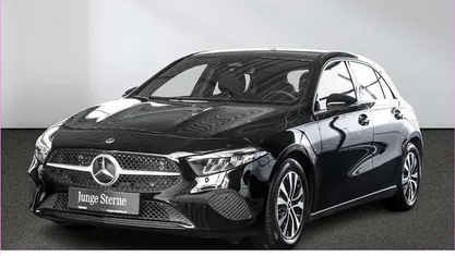 Gebraucht Mercedes A180 136 PS (100 kW) 2024 Schwarz Limousine