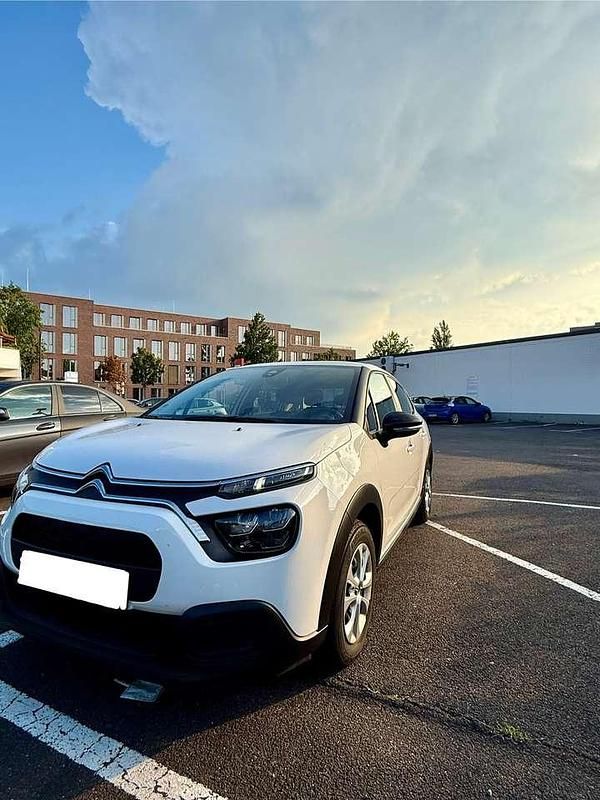 Weiß Gebraucht 2021 Citroën C3 Live Kleinwagen | 9.100 € (Guter Preis) - Bild 1/4