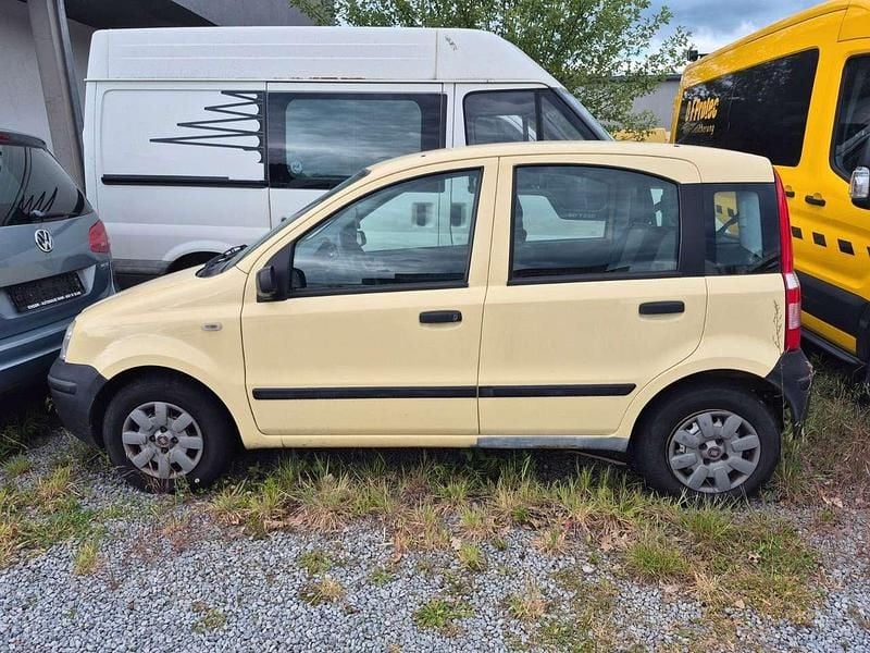 Gelb Gebraucht 2009 Fiat Panda Active Kleinwagen | 499 € (Superpreis) - Bild 1/4