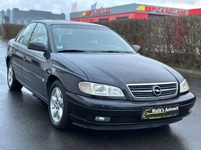 Schwarz Gebraucht 2002 Opel Omega Edition Limousine | 1.580 € (Superpreis) - Bild 1/4