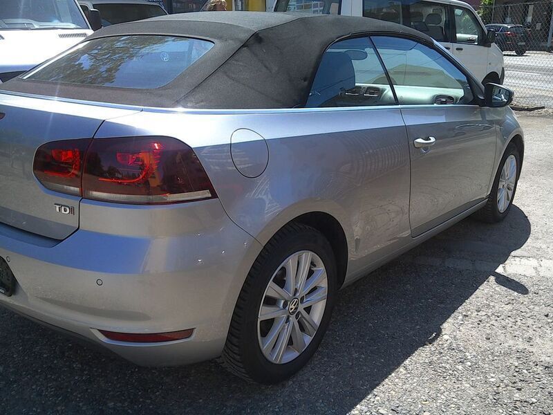 Gebraucht VW Golf Cabriolet Basis 105 PS (77 kW) 2012 Silber Cabrio
