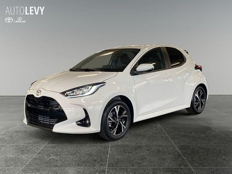 Neu Toyota Yaris Hybrid Comfort 116 PS (85 kW) 2025 Schwarz Kleinwagen