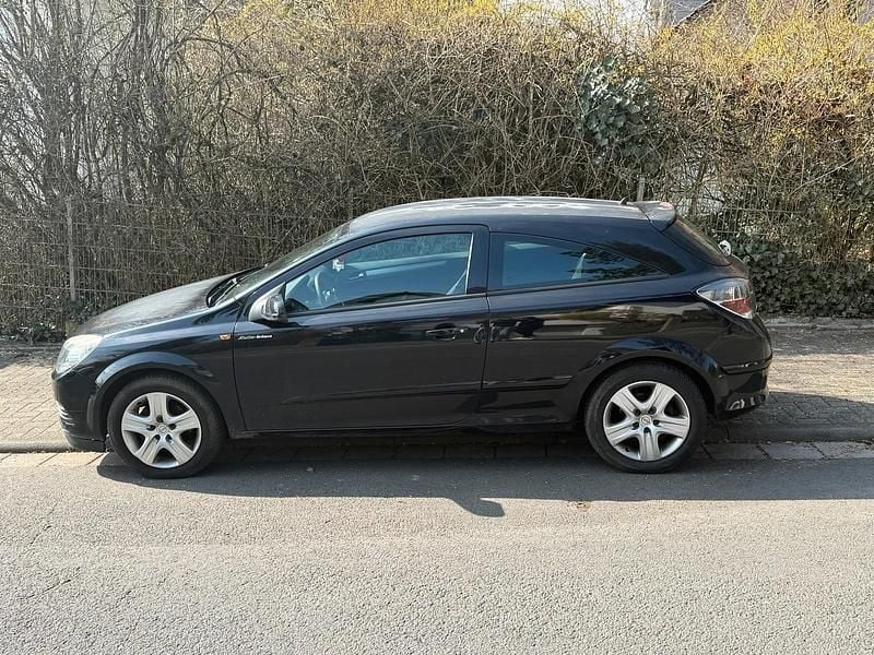 Gebraucht Opel Astra GTC 125 PS (91 kW) 2005 Schwarz Coupé