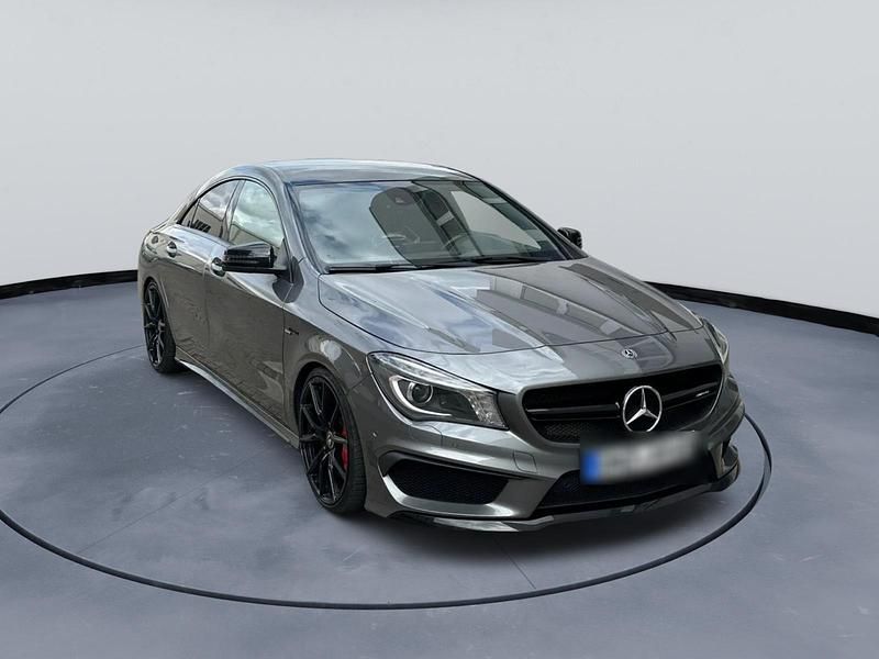 Silber Gebraucht 2014 Mercedes CLA45 AMG AMG Limousine | 21.350 € (Guter Preis) - Bild 1/4