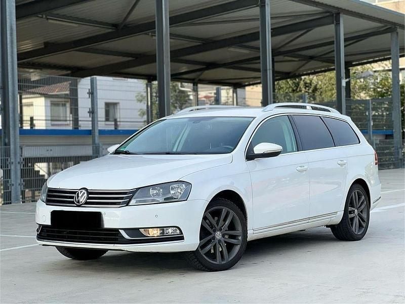 Weiß Gebraucht 2011 VW Passat Kombi | 6.299 € (Fairer Preis) - Bild 1/4