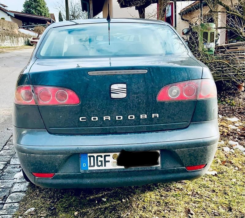 Gebraucht Seat Cordoba 86 PS (63 kW) 2009 Grau Limousine