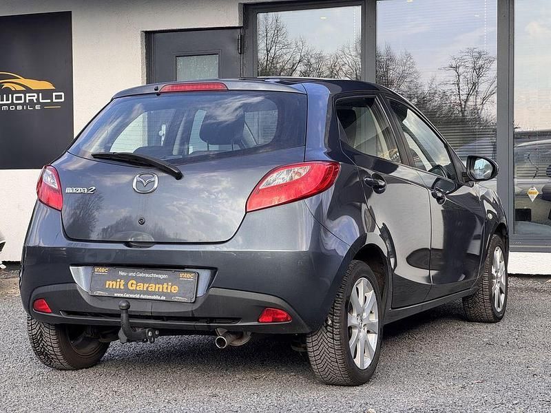 Gebraucht Mazda 2 Independence 75 PS (55 kW) 2009 Grau Kleinwagen