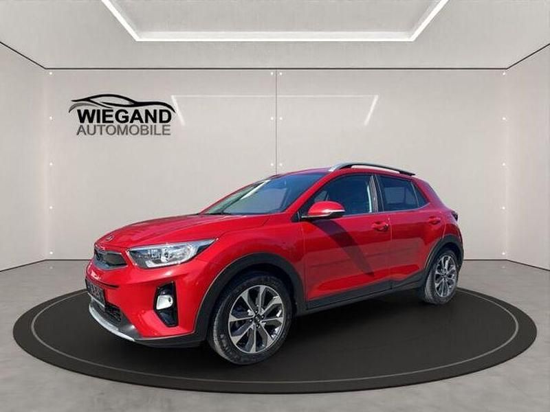 Rot Gebraucht 2018 Kia Stonic Edition 7 SUV | 12.990 € (Guter Preis) - Bild 1/4