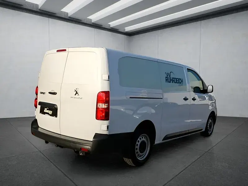 Gebraucht Peugeot Expert 144 PS (105 kW) 2023 Weiß Van