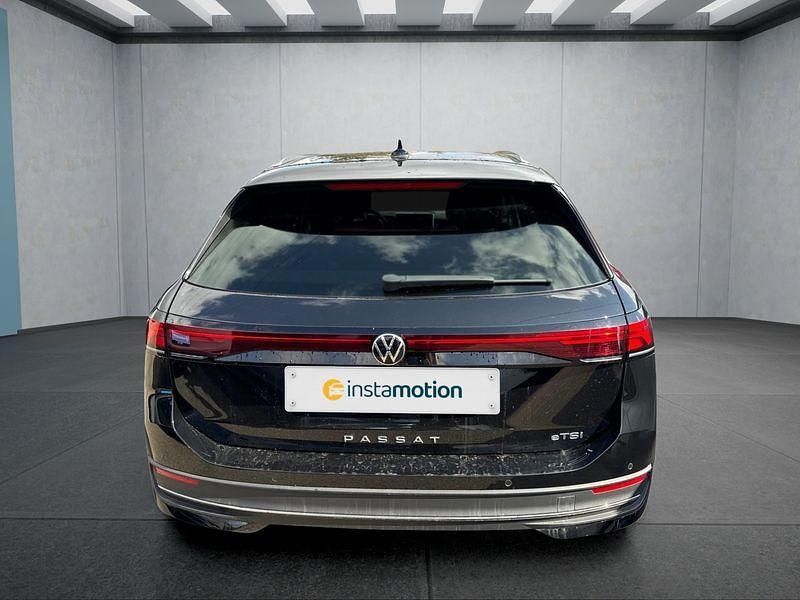 Gebraucht VW Passat 150 PS (110 kW) 2025 Schwarz Kombi