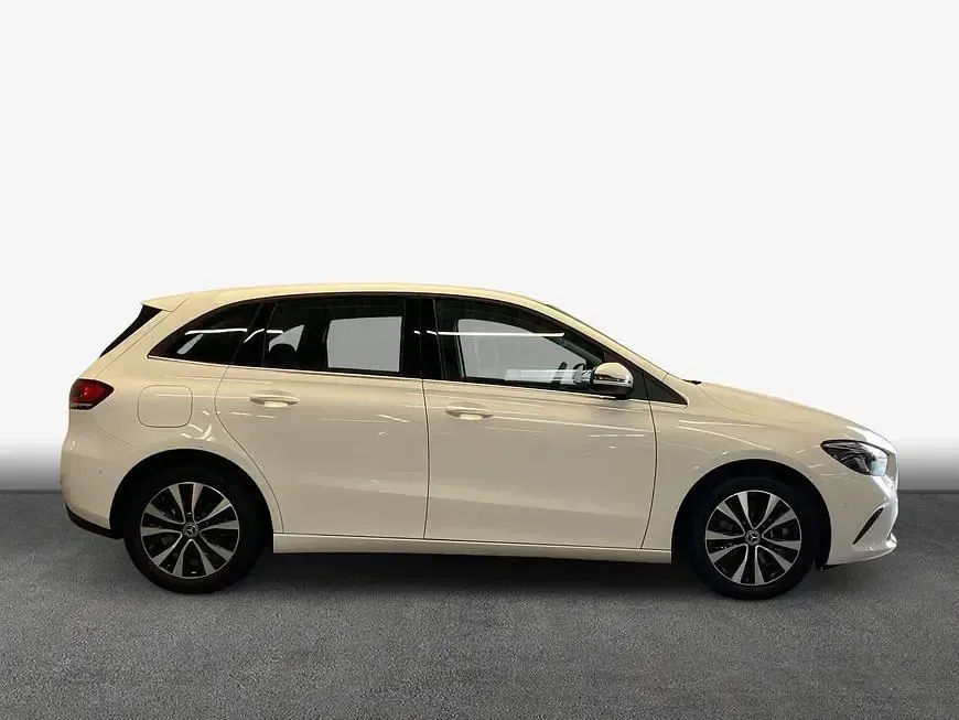 Gebraucht Mercedes B250 Style 160 PS (117 kW) 2022 Polarweiß Kleinwagen