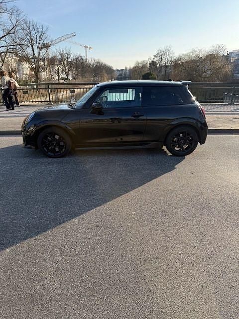 Gebraucht Mini John Cooper Works 204 PS (150 kW) 2024 Schwarz Kleinwagen