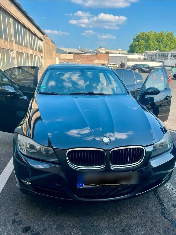 Schwarz Gebraucht 2008 BMW 320 Limousine | 3.500 € (Superpreis) - Bild 1/4